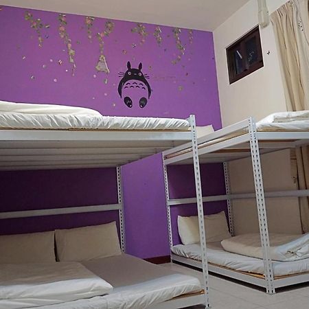 Hostel Feng Chia House Taichung Exterior foto