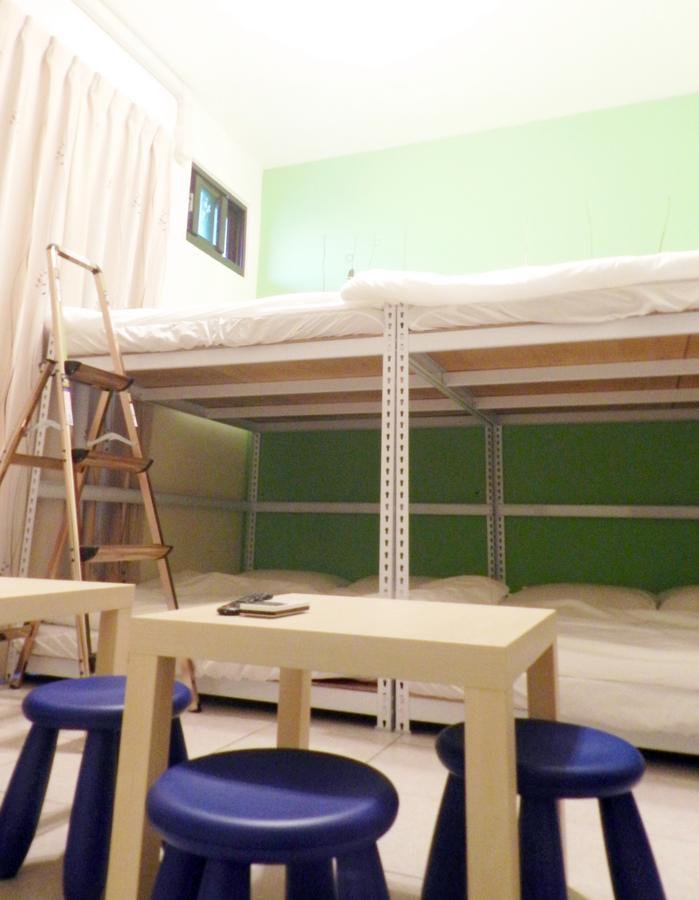 Hostel Feng Chia House Taichung Exterior foto